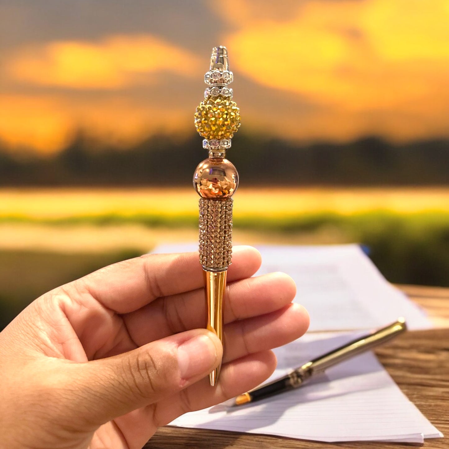 Gold Bedazzled Pen (Spinning)